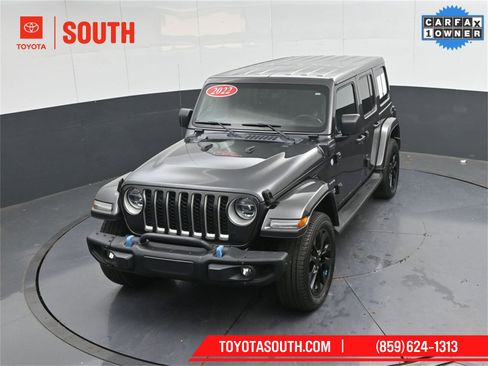 Used 2022 Jeep Wrangler Unlimited Sahara image 44