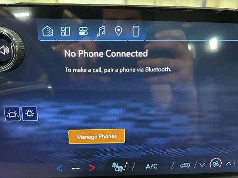 New 2026 Chevrolet Traverse LT w/ Driver Confidence Package AWD/4WD image 30