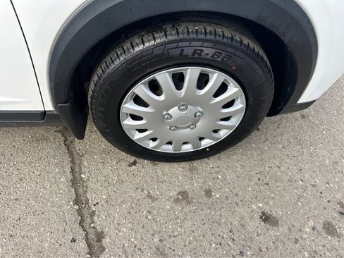 Used 2018 Nissan Kicks S w/ Exterior Electronics Package image 16