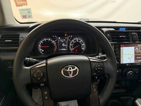 Used 2021 Toyota 4Runner TRD Off-Road Premium image 10
