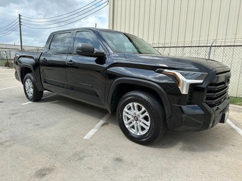 Used 2022 Toyota Tundra SR5 image 1