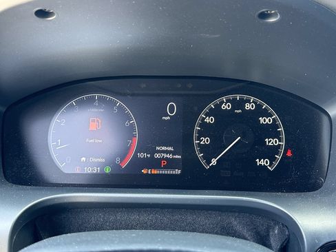 Used 2025 Honda HR-V Sport image 29