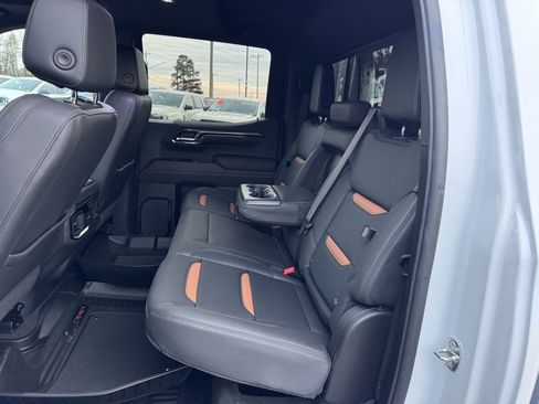 Used 2024 GMC Sierra 1500 AT4 w/ Technology Package image 30