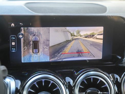 New 2026 Mercedes-Benz GLB 250 4MATIC image 22