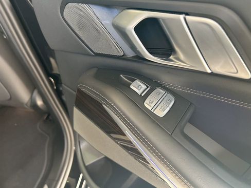 Used 2025 BMW X7 xDrive40i image 38