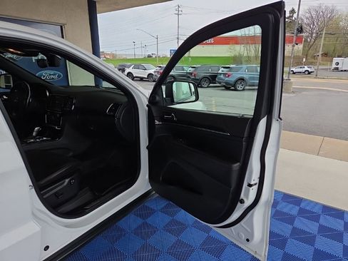 Used 2020 Jeep Grand Cherokee Trailhawk AWD/4WD image 39