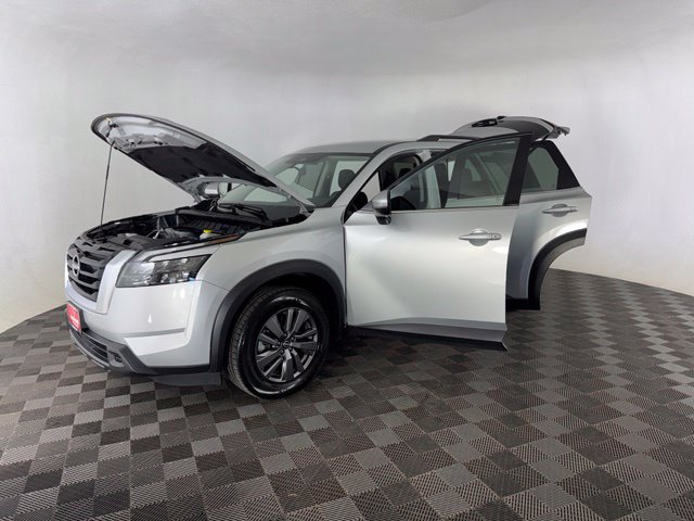 Certified 2025 Nissan Pathfinder SV AWD/4WD image 10