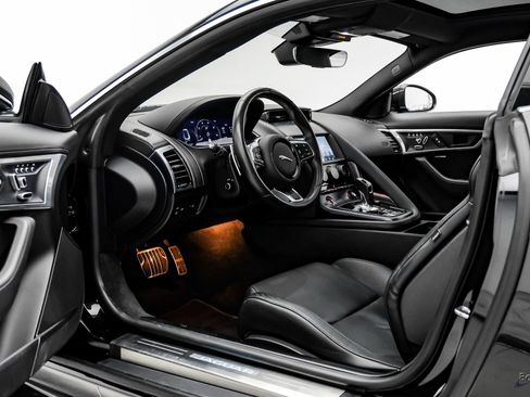 Used 2021 Jaguar F-TYPE R-Dynamic AWD/4WD image 35