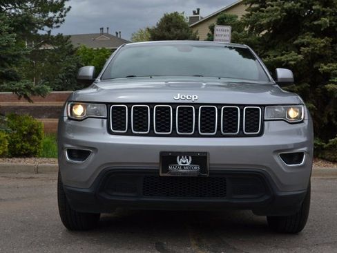 Used 2018 Jeep Grand Cherokee Laredo AWD/4WD image 6