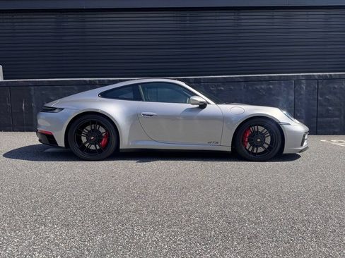 Certified 2022 Porsche 911 Carrera 4 GTS AWD/4WD image 11