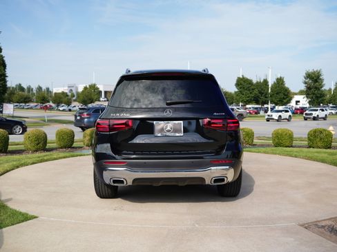 New 2026 Mercedes-Benz GLB 250 4MATIC image 6