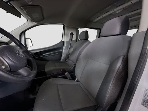 Used 2014 Nissan NV200 SV w/ Exterior Appearance Package image 20