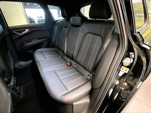 Used 2025 Audi Q4 e-tron Premium Plus w/ Premium Plus image 20