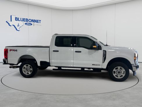 Used 2025 Ford F250 XLT w/ FX4 Off-Road Package AWD/4WD image 4