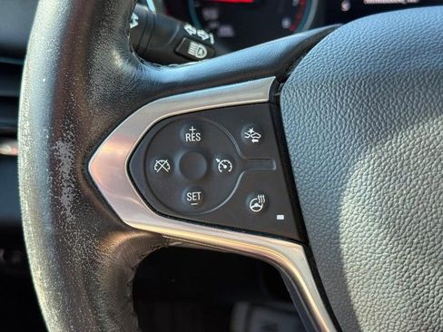 Used 2020 Chevrolet Traverse Premier AWD/4WD image 21