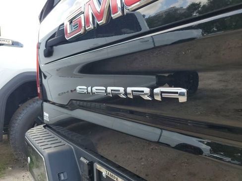 New 2026 GMC Sierra 1500 SLT AWD/4WD image 8
