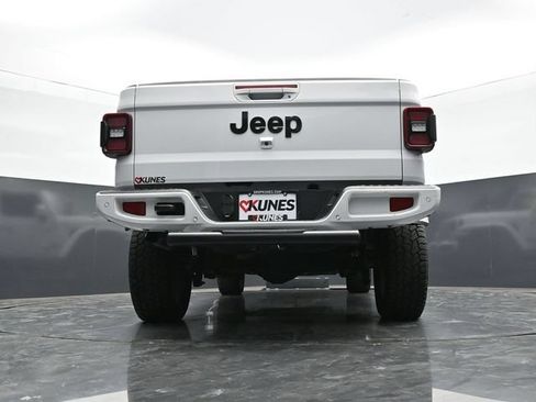 Used 2021 Jeep Gladiator Overland AWD/4WD image 60