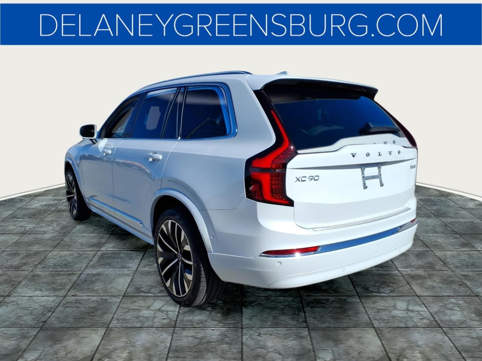 Used 2026 Volvo XC90 B6 Plus w/ Protection Package Premier AWD/4WD image 5
