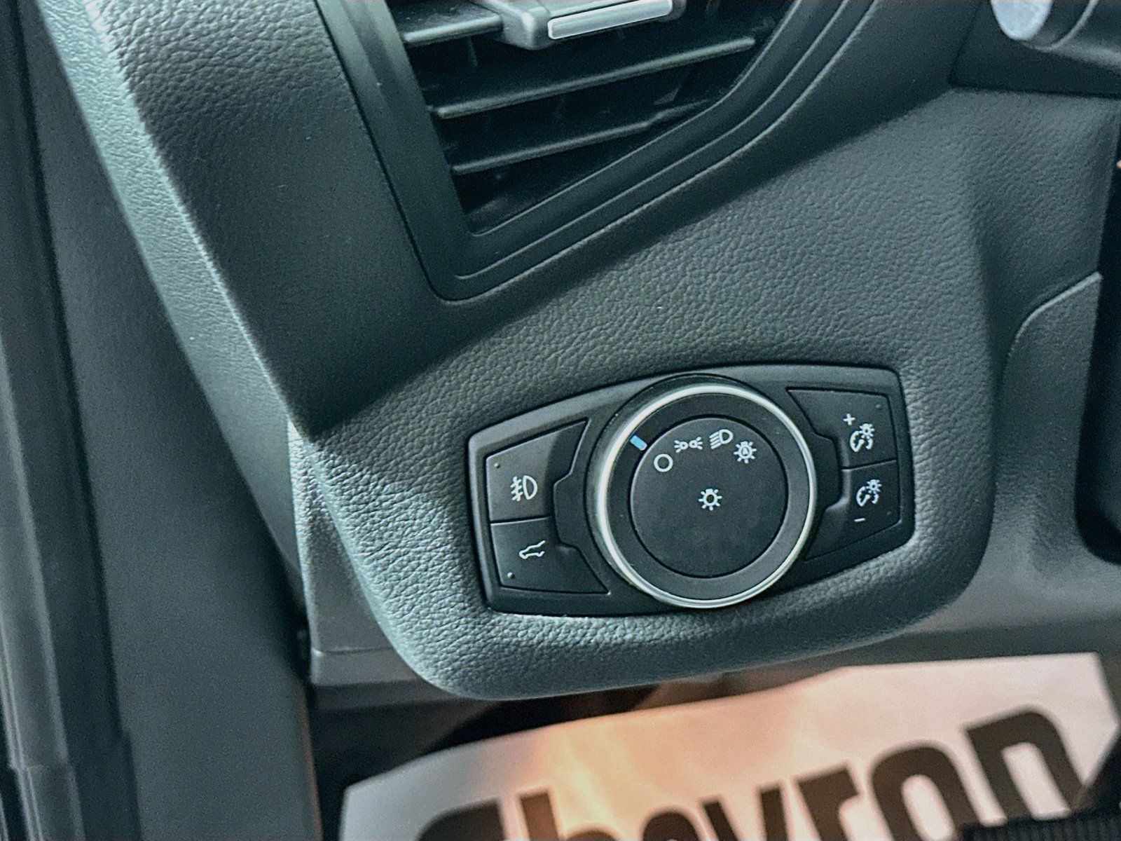 Used 2019 Ford Escape SEL AWD/4WD image 10