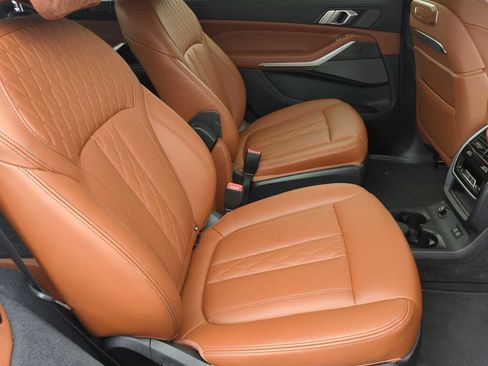 Certified 2023 BMW X7 xDrive40i w/ Premium Package image 21