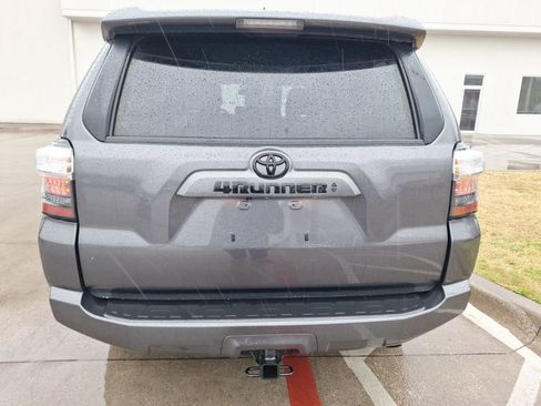 Used 2023 Toyota 4Runner SR5 image 5