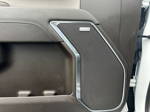 Used 2022 Chevrolet Silverado 1500 LTZ image 19