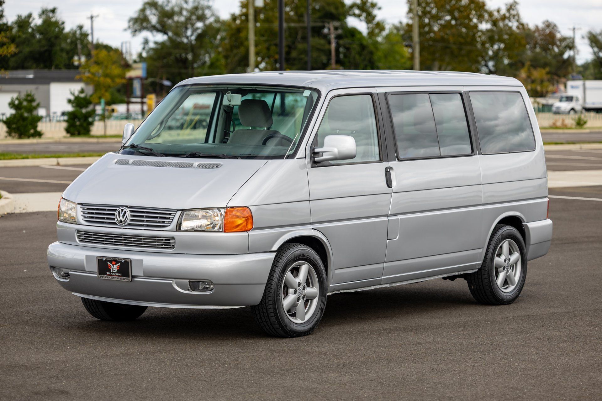 Used 2002 Volkswagen Eurovan MV FWD image 10