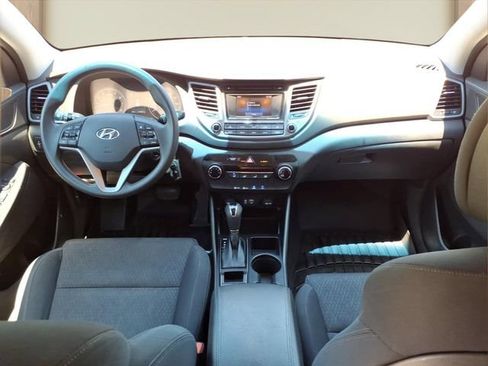 Used 2017 Hyundai Tucson SE w/ SE Popular Package 02 AWD/4WD image 24