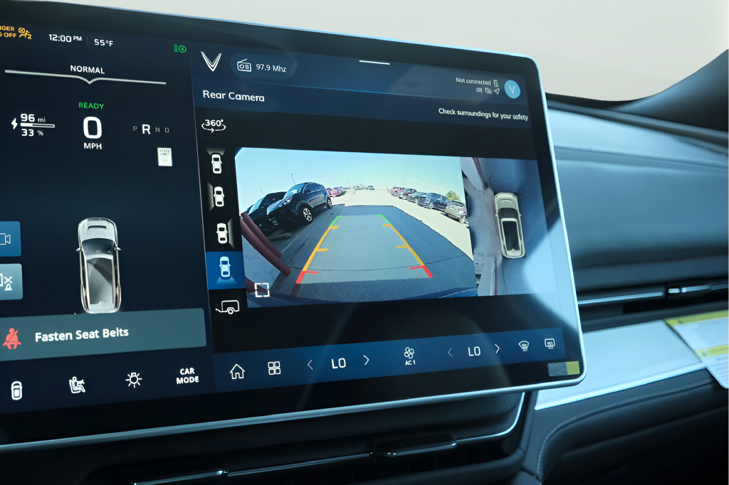 New 2024 VinFast VF 9 Plus AWD/4WD image 7