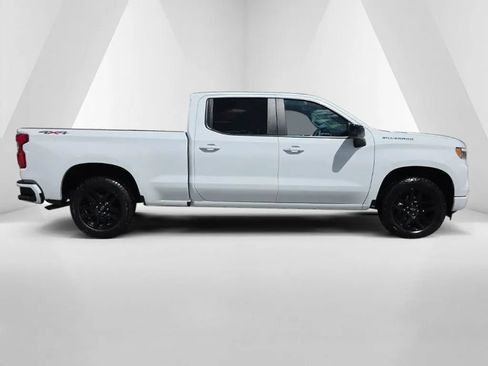 Used 2023 Chevrolet Silverado 1500 RST w/ Protection Package AWD/4WD image 4