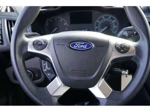 Used 2020 Ford Transit Connect XL image 24