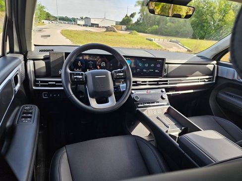 Used 2026 Hyundai Santa Fe SEL image 12