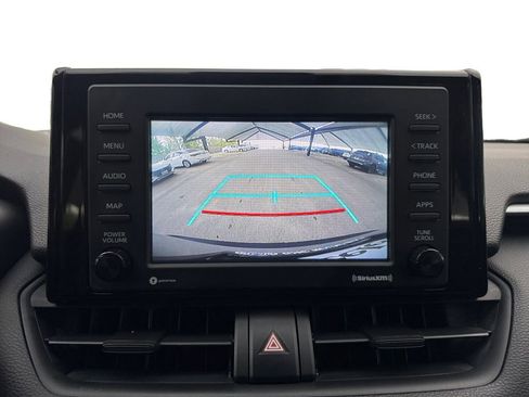 Used 2020 Toyota RAV4 LE image 27