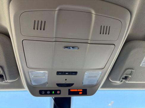 Used 2020 Buick Envision Preferred FWD image 16