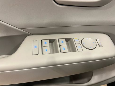 New 2026 Hyundai Kona SE image 21