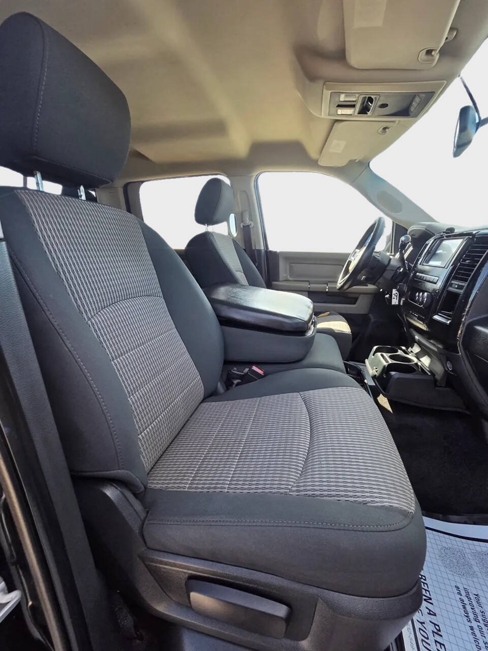Used 2011 RAM 1500 Lone Star RWD image 10