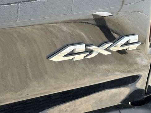 Used 2025 RAM 1500 Laramie AWD/4WD image 8