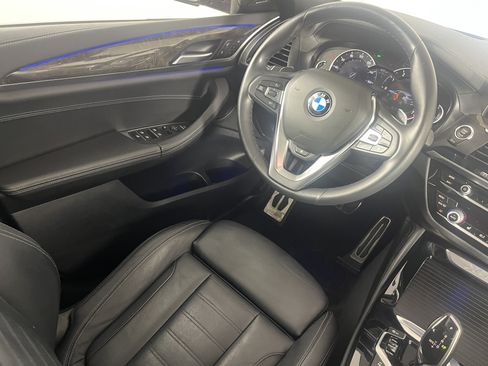 Used 2019 BMW X4 xDrive30i w/ M Sport Package AWD/4WD image 9