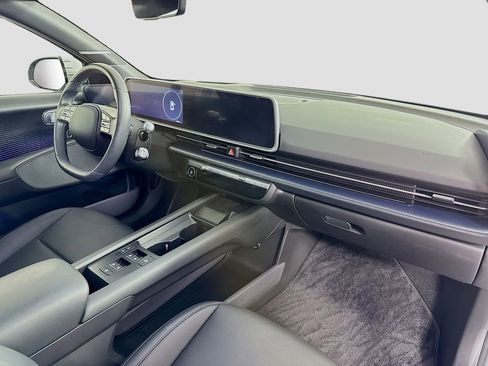 Certified 2025 Hyundai Ioniq 6 Limited image 32