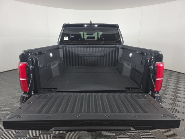 Used 2025 Toyota Tacoma TRD Pro AWD/4WD image 15