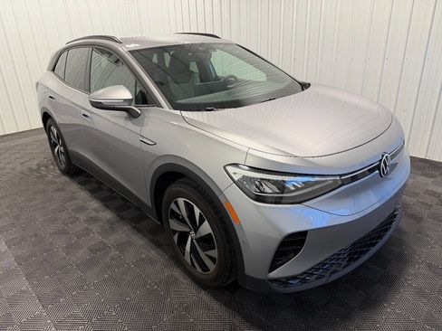 Used 2023 Volkswagen ID.4 Pro image 3