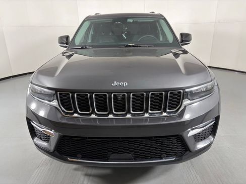 Used 2022 Jeep Grand Cherokee Limited 4xe w/ Luxury Tech Group II AWD/4WD image 3