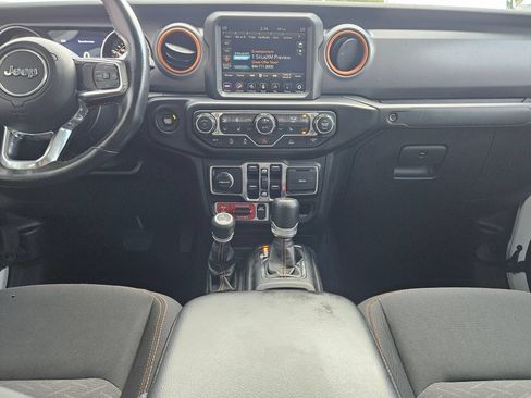 Used 2023 Jeep Gladiator Mojave w/ Cold Weather Group AWD/4WD image 10