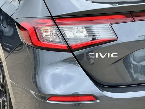 Used 2025 Honda Civic Sport image 7