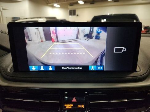 Used 2025 Acura MDX SH-AWD image 13