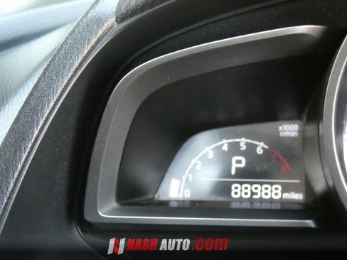 Used 2019 Toyota Yaris LE FWD image 58