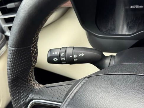 Used 2023 Toyota Tundra 1794 Edition image 32