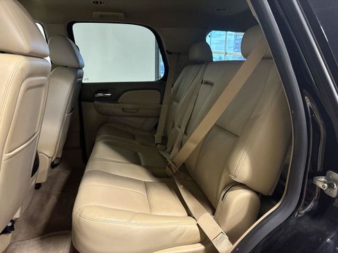 Used 2010 Chevrolet Tahoe LT w/ Luxury Package AWD/4WD image 25