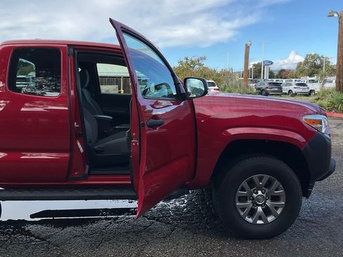 Used 2016 Toyota Tacoma SR5 image 20
