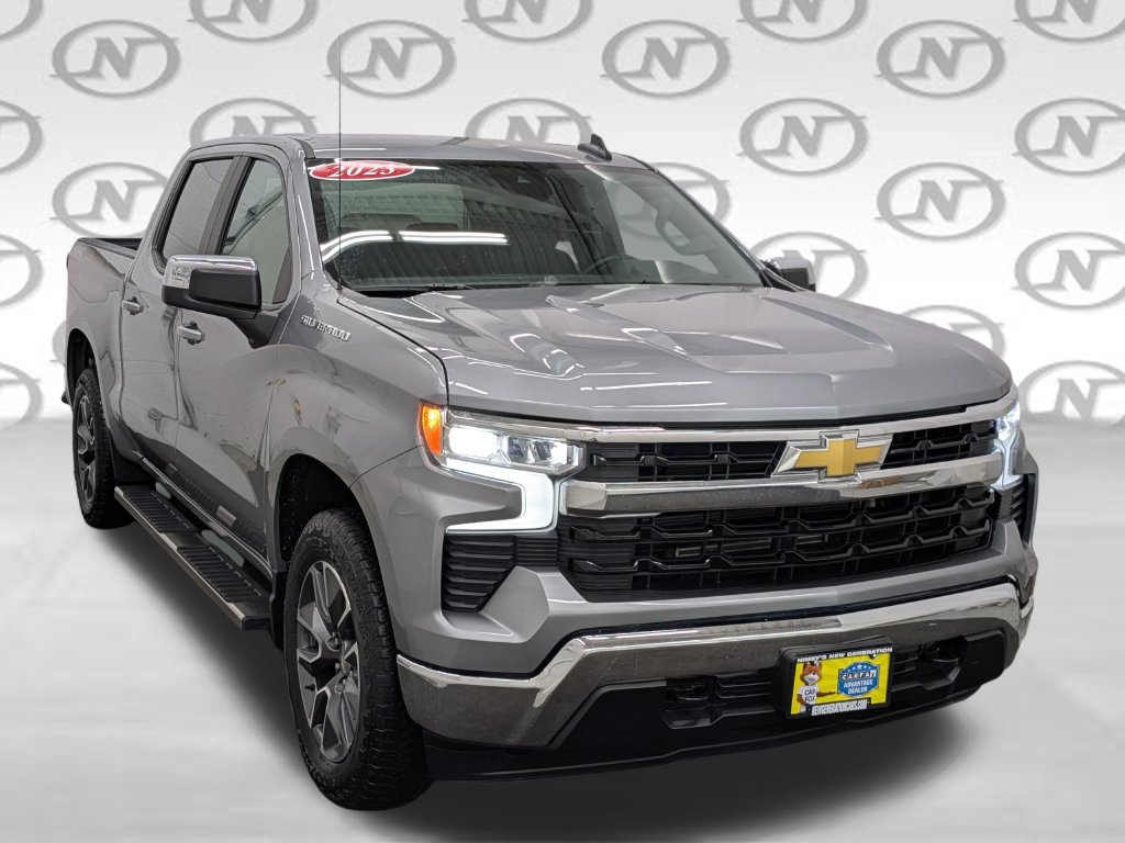 Used 2023 Chevrolet Silverado 1500 LT AWD/4WD image 22